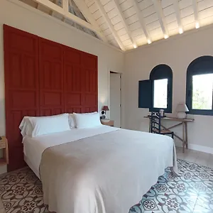 3* Hotel Uma Parada Del Marques