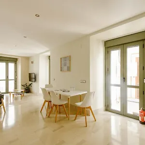 Apartment 1e Azofaifo St, Seville