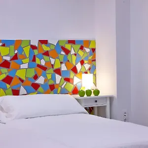 https://pil-pil-hostel.sansebastianhotels.net